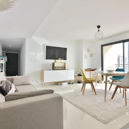 Serres Apartment *